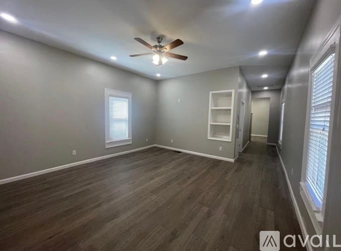 Marietta House: 107 Lake St