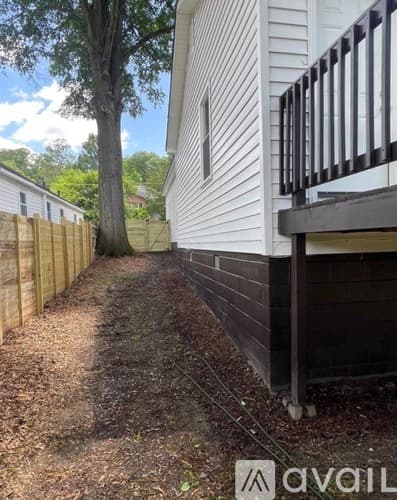 Marietta House: 107 Lake St
