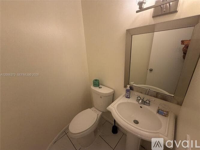 Fort Lauderdale Condo: 2200 NE 66th St