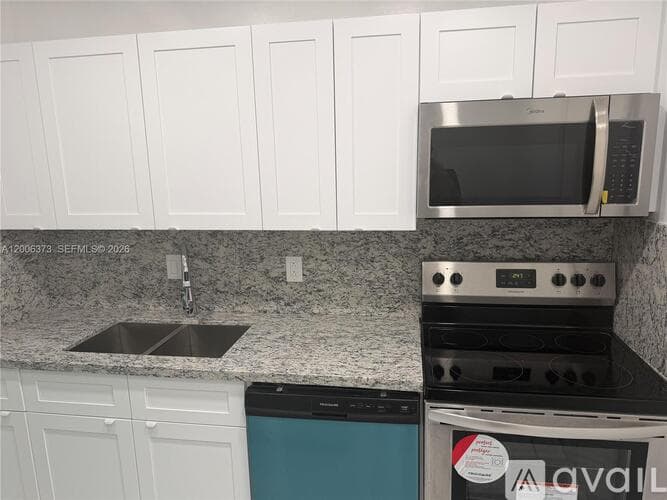 Fort Lauderdale Condo: 2200 NE 66th St
