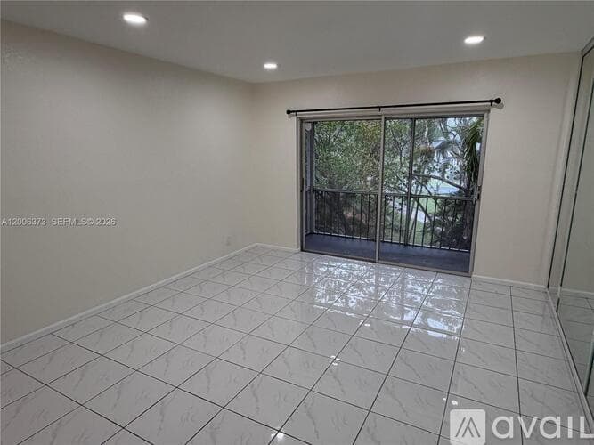 Fort Lauderdale Condo: 2200 NE 66th St
