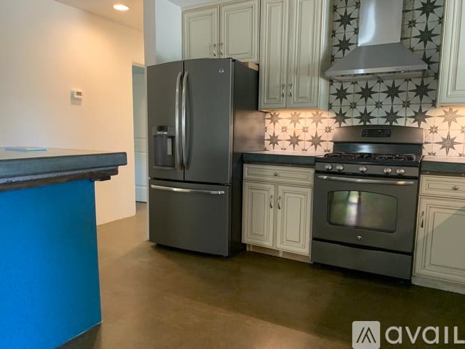 Phoenix House: 5603 N 12 Th Ave