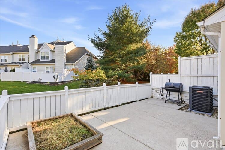 Jamison Townhome: 1621 Rockcress Dr
