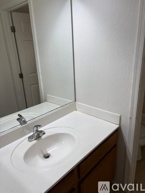 Phoenix Townhome: 1024 East Frye Road