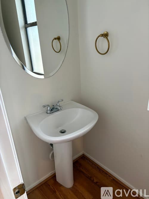 Phoenix Townhome: 1024 East Frye Road