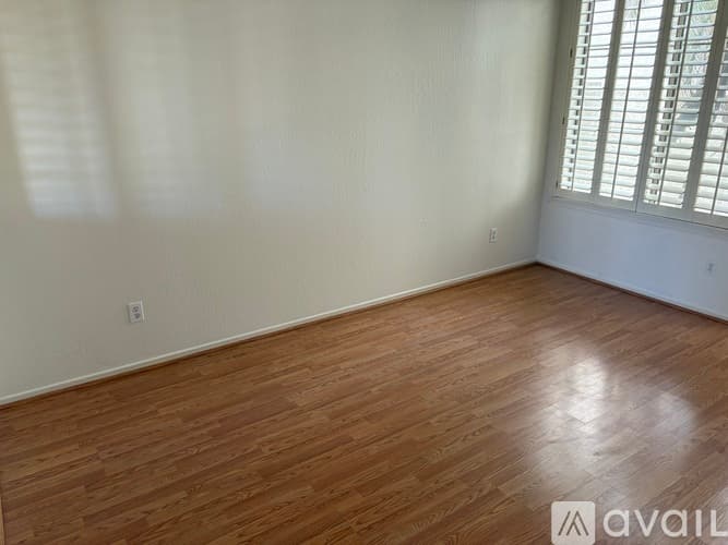 Phoenix Townhome: 1024 East Frye Road