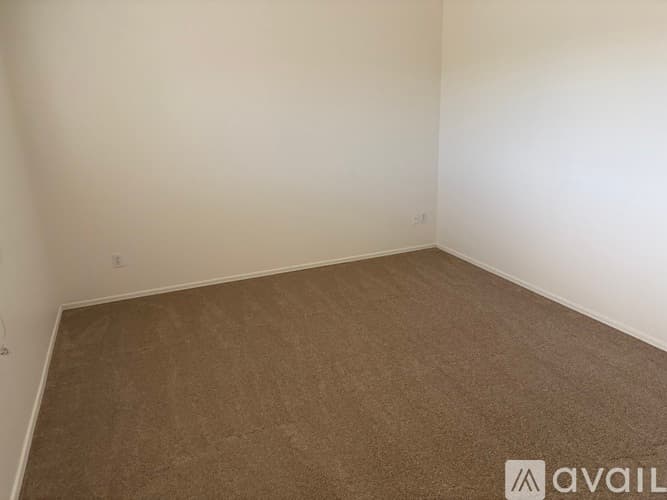 Phoenix Townhome: 1024 East Frye Road