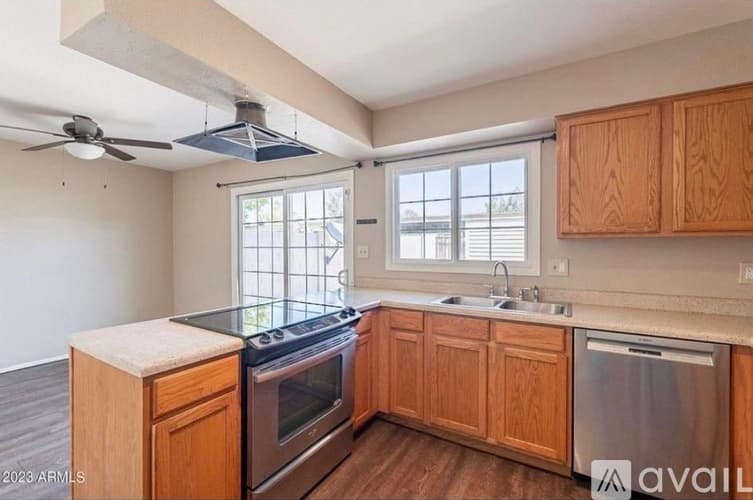 Tempe Townhome: 6526 S Mc Allister Ave