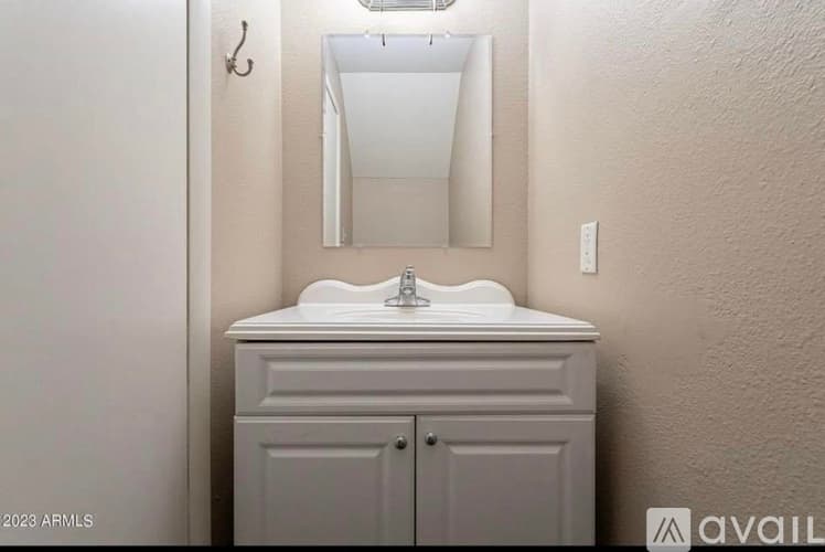 Tempe Townhome: 6526 S Mc Allister Ave