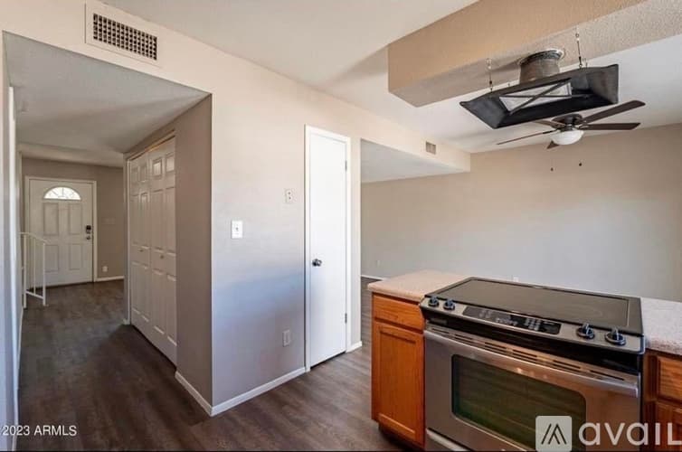 Tempe Townhome: 6526 S Mc Allister Ave