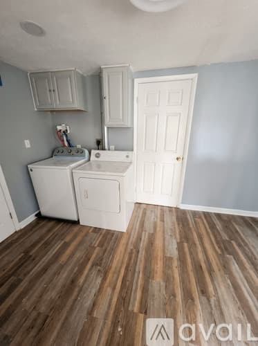 Dundalk House: 8644 Sandy Plains Road