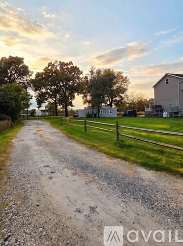 Dundalk House: 8644 Sandy Plains Road
