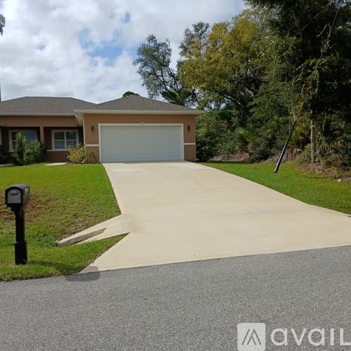 Palm Coast Apartment: 5 Columbia Ln