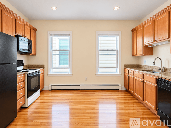 Boston Apartment: 143 Hillside Street