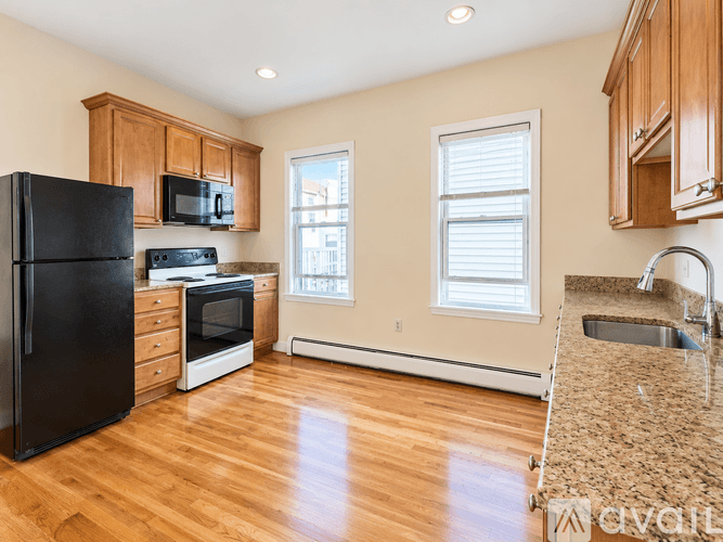 Boston Apartment: 143 Hillside Street