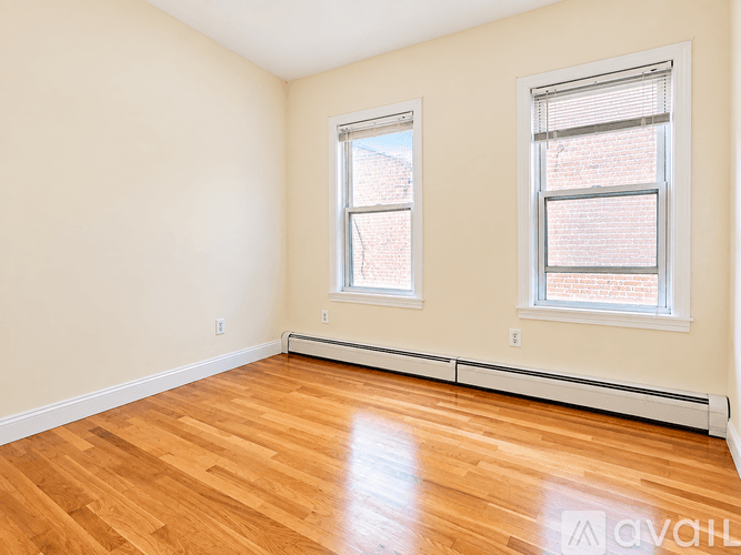 Boston Apartment: 143 Hillside Street