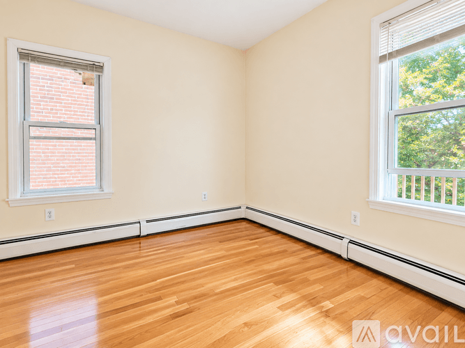 Boston Apartment: 143 Hillside Street