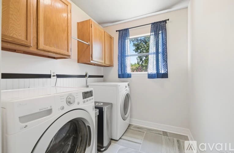 Converse House: 7218 Echo Ridge Dr