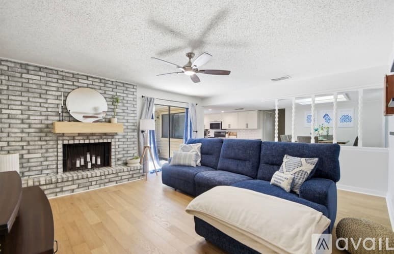 Converse House: 7218 Echo Ridge Dr