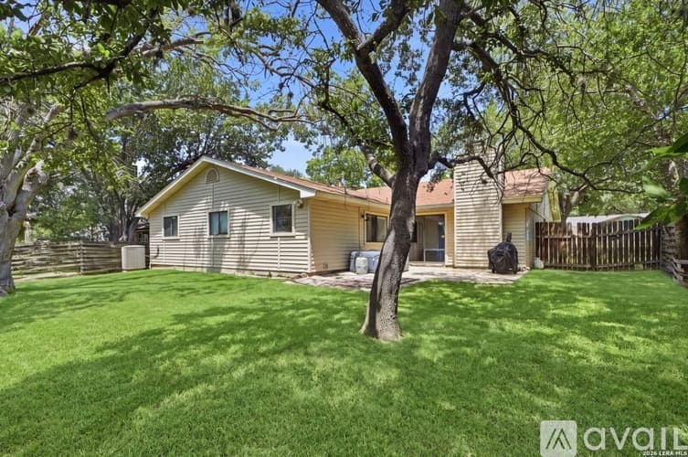 Converse House: 7218 Echo Ridge Dr