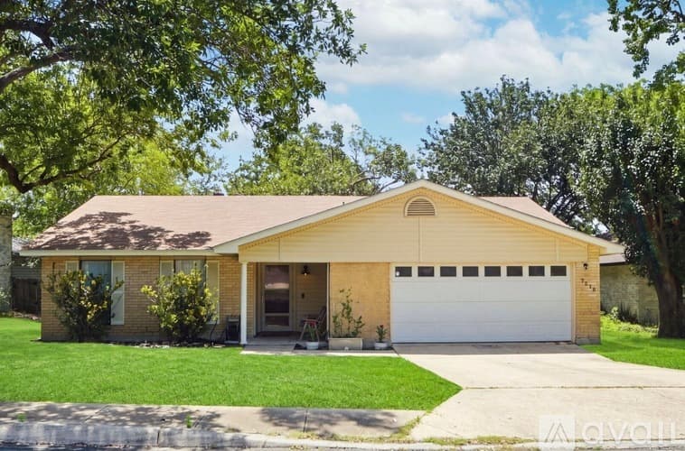 Converse House: 7218 Echo Ridge Dr