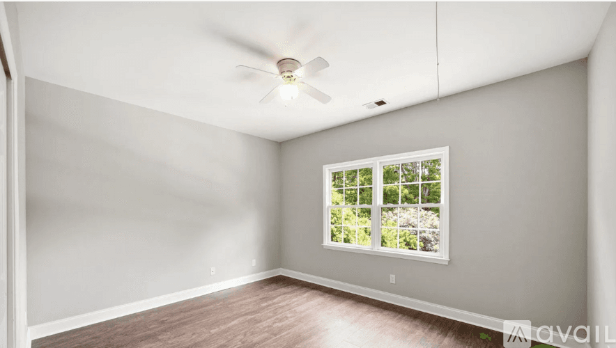 Columbia House: 416 Pickens St