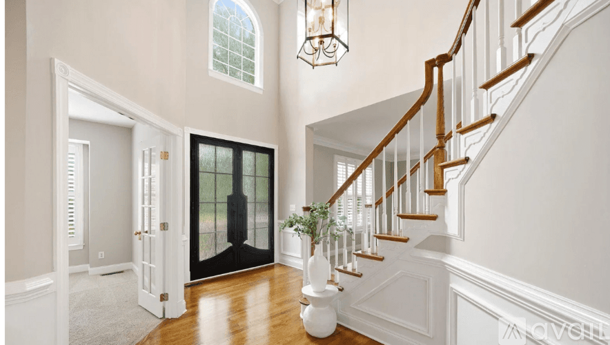 Columbia House: 416 Pickens St