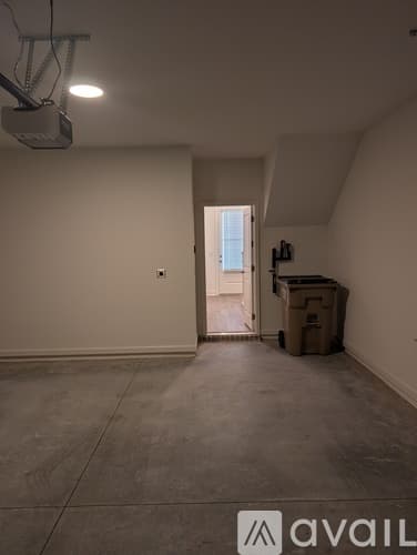 Cumming Townhome: 655 Silva Str