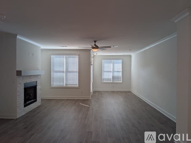 Cumming Townhome: 655 Silva Str