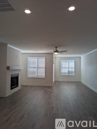 Cumming Townhome: 655 Silva Str