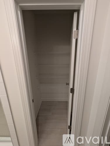 Cumming Townhome: 655 Silva Str