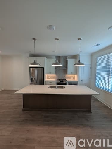 Cumming Townhome: 655 Silva Str
