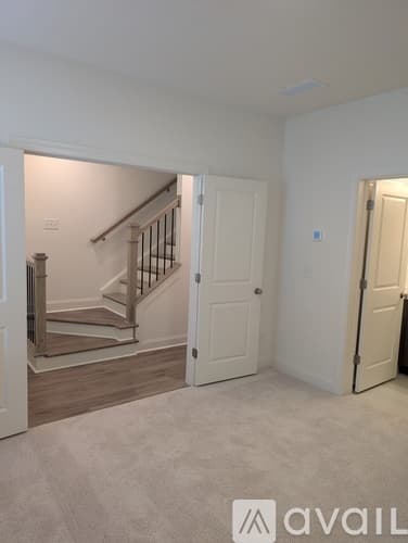 Cumming Townhome: 655 Silva Str