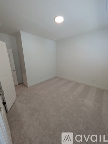 Cumming Townhome: 655 Silva Str
