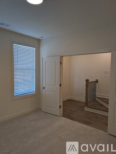 Cumming Townhome: 655 Silva Str