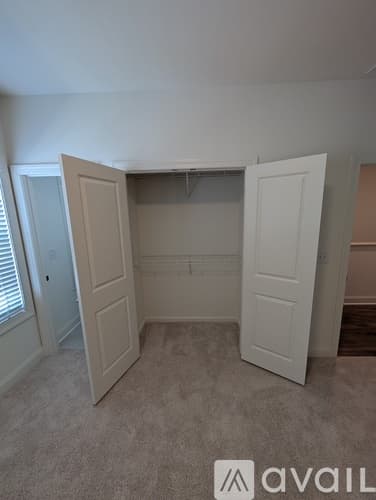 Cumming Townhome: 655 Silva Str