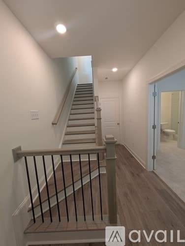 Cumming Townhome: 655 Silva Str