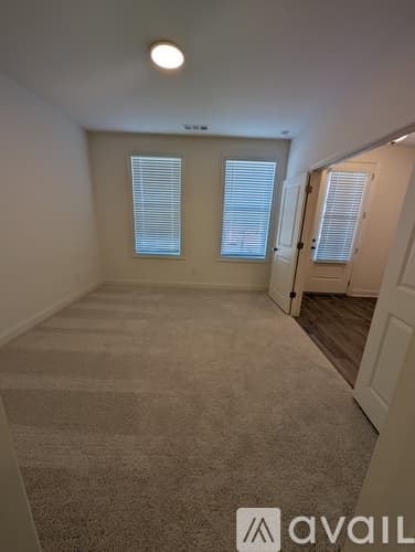 Cumming Townhome: 655 Silva Str