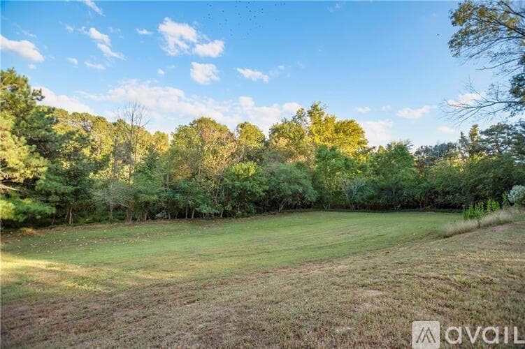 Ranger House: 841 Knight Rd