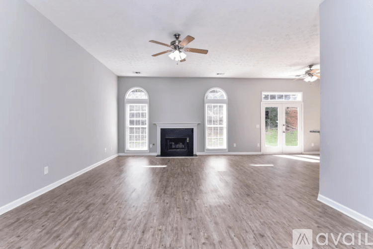 Suwanee House: 2861 White Blossom Ln