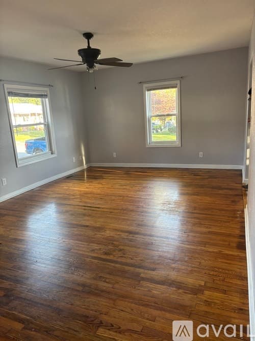 Harriman Apartment: 401 Carter Ave
