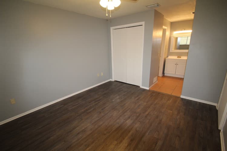 Dunedin Apartment: 857 Lyndhurst St