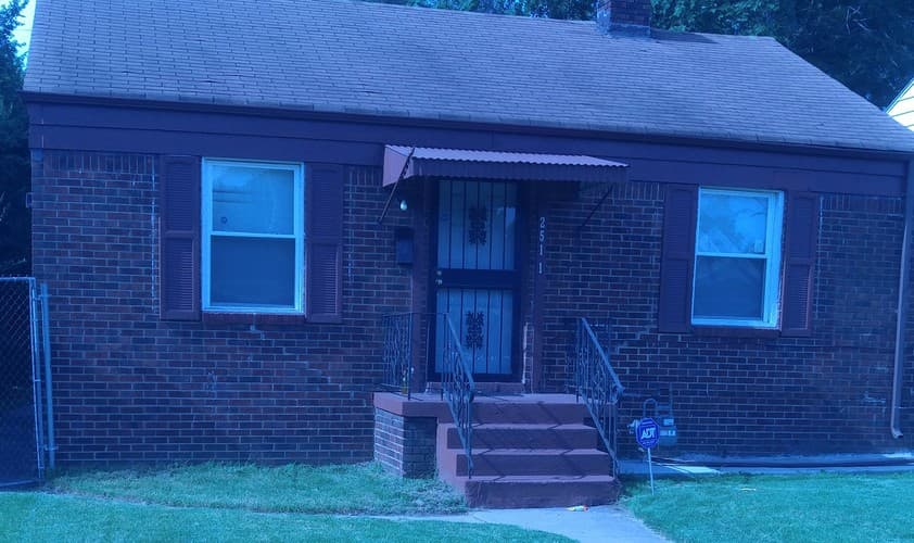 Gary House: 2511 Wabash Ave