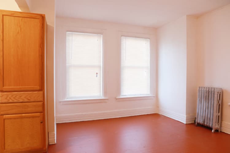 Chicago Apartment: 1916 S Sawyer Ave