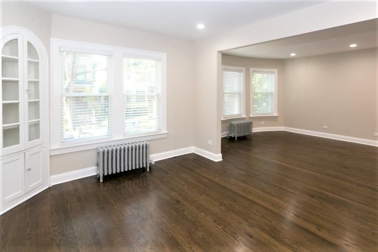Chicago Apartment: 1432 W Farragut Ave