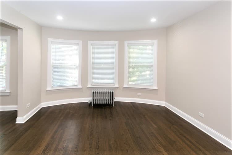 Chicago Apartment: 1432 W Farragut Ave