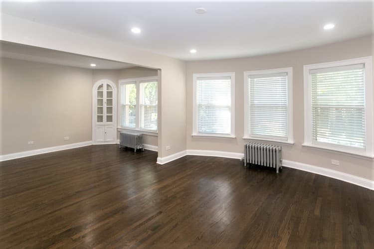 Chicago Apartment: 1432 W Farragut Ave