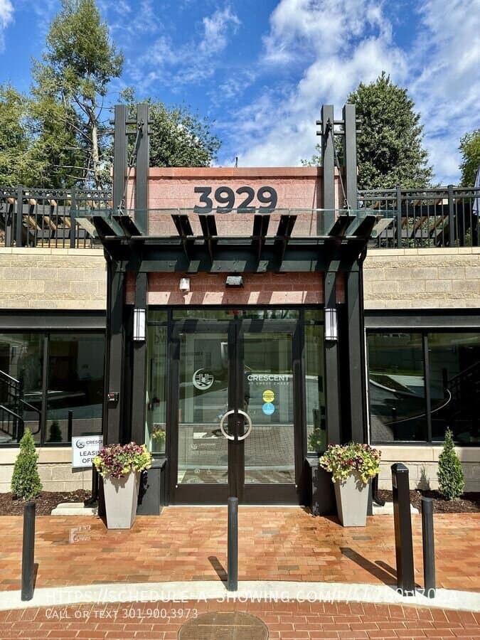 Chevy Chase Condo: 3929 Landmark Court