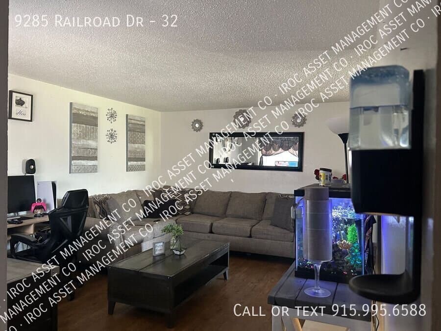 El Paso Condo: 9285 Railroad Dr