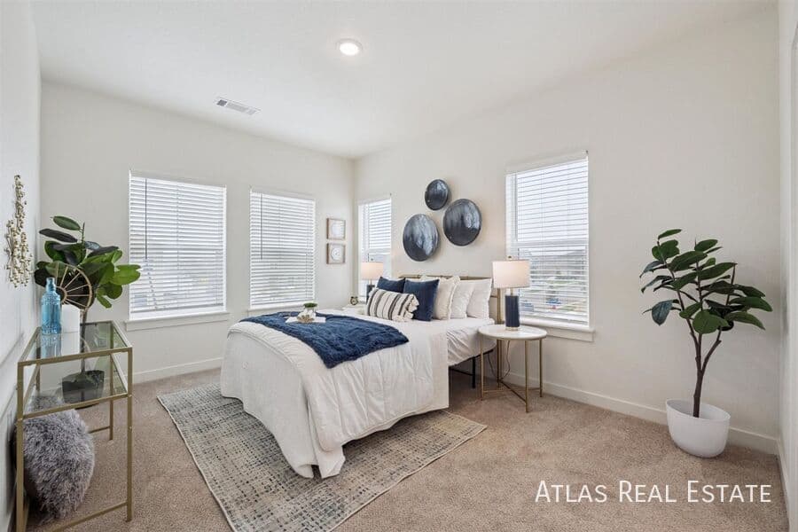 Brighton Condo: 631 Rawah Alley
